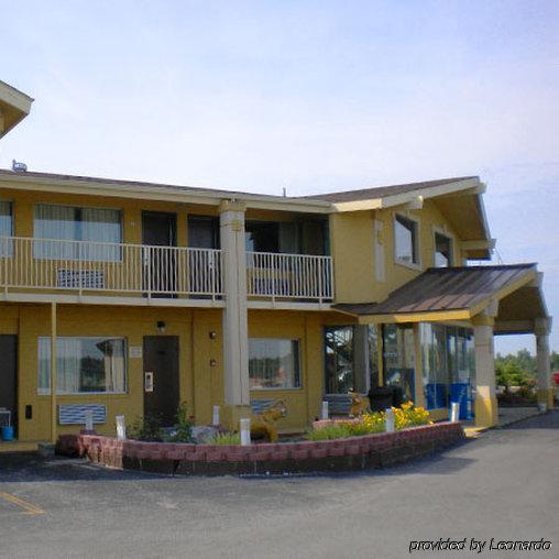 Big Spring Inn Madisonville Exterior foto